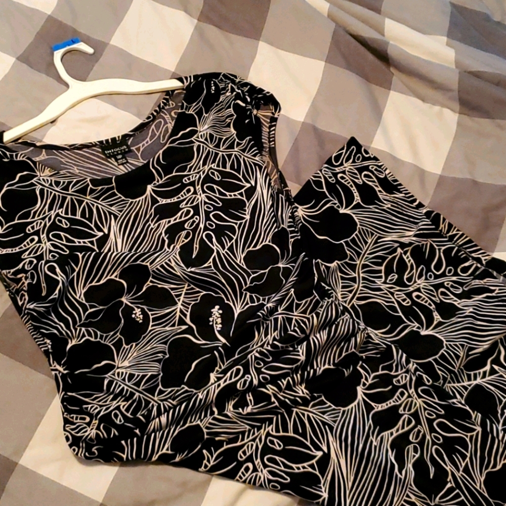 Hibiscus floral dress